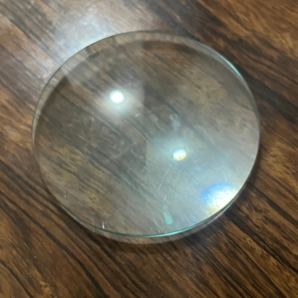 Round Glass Magnifying Lens - Picture 4 of 6